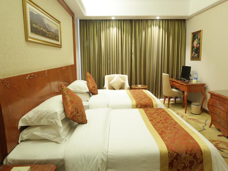 Vienna Classic Hotel Kongtong Avenue Pingliang Bagian luar foto
